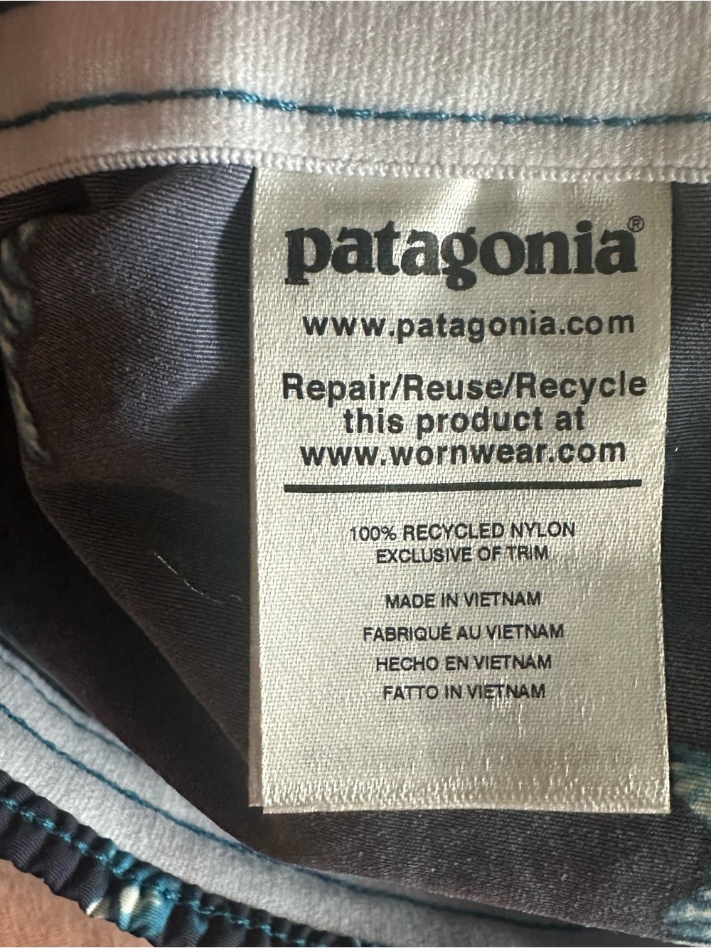 NWT Patagonia Women’s Baggies Shorts 5” Quick Dry Sea Turtle Size M - Picture 11 of 11